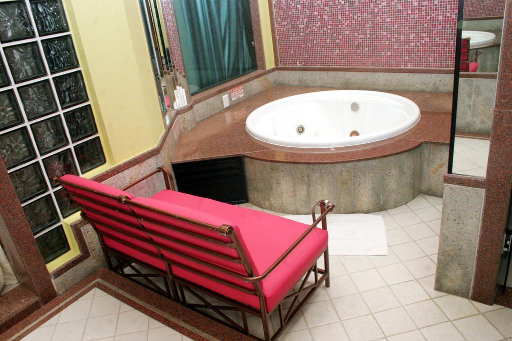 Status Motel - Check In Livre (Adults Only) Serra  Room photo